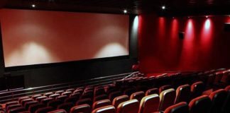 തിയറ്ററുകൾ ഉടൻ തുറക്കില്ല