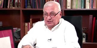 കേരളാ സ്വാശ്രയ കോളേജ് നിയമന ഓർഡിനൻകേരളാ ഗവർണർ ആരിഫ് മുഹമ്മദ് ഖാൻ ഒപ്പു ഓർഡിനൻസിൽ ഗവർണർ ഒപ്പ് വെച്ചു.