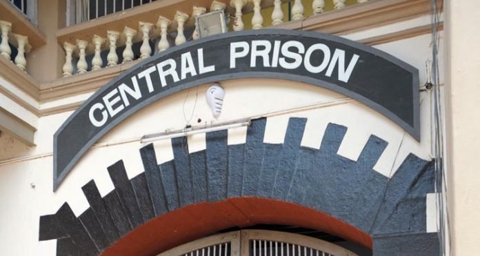 സംസ്ഥാനത്തെ ജയിലിലുള്ള തടവുകാര്‍ക്ക് പ്രത്യേക പരോള്‍