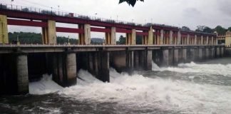 ഭൂതത്താന്‍ കെട്ടിന്റെ ഷട്ടറുകള്‍ തുറന്നു