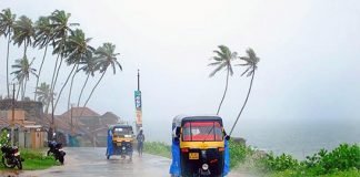 കേരളത്തിൽ ശക്തമായ മഴ തുടരും , ആറ് ജില്ലകളിൽ യെൽലോ അലേർട്ട് കേരളത്തിൽ ശക്തമായ മഴ തുടരും