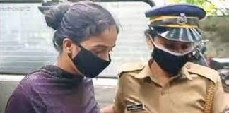 സർവ്വ സമയവും മൊബൈലിൽ