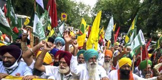 ക‍ർഷകസമരം തുടരുന്നു