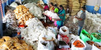 കേരളത്തിലെ എല്ലാ ജില്ലാ കേന്ദ്രങ്ങളിലും ഓണച്ചന്തകൾ