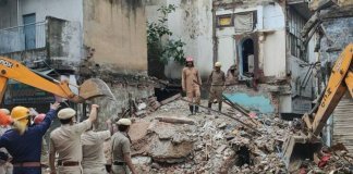 ഡല്‍ഹിയില്‍ നാലു നിലക്കെട്ടിടം തകര്‍ന്നുവീണു