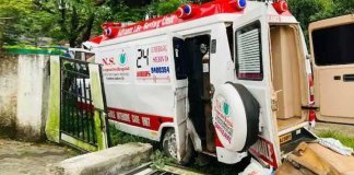 ആംബുലന്‍സ് അപകടത്തില്‍പ്പെട്ട് കോവിഡ് രോഗി മരിച്ചു