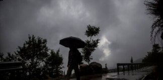 കേരളത്തിൽ പലയിടത്തും കനത്ത മഴ