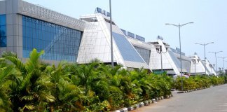 നാല്‌ കിലോയിലേറെ ഹെറോയിനുമായി വിദേശ വനിത പിടിയിൽ