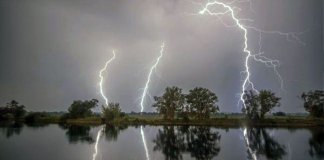 ഇടിമിന്നലേറ്റ് 11 പേർക്ക് പൊള്ളലേറ്റു ; തൃശ്ശൂരില്‍