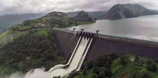 ഇടുക്കി ചെറുതോണി അണക്കെട്ട് തുറന്നു ; ഒരു ലക്ഷം ലിറ്റര്‍ വെള്ളം ഒരു സെക്കന്റില്‍ പുറത്തേയ്ക്ക്