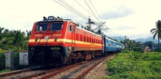 ട്രെയിൻ യാത്രക്കാരുടെ സൗകര്യത്തിനായി