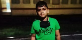 പത്ത് വയസുകാരന് ട്രെയിനില് നിന്ന് വീണ് മരിച്ചു പത്ത് വയസുകാരന് ട്രെയിനില് നിന്ന് വീണ് മരിച്ചു