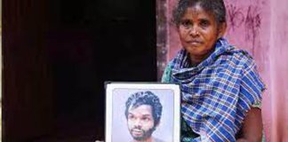 അട്ടപ്പാടി മധു കൊലക്കേസ്; പൊലീസ് അന്വേഷണം ആവശ്യപ്പെട്ട് മധുവിന്റെ കുടുംബം പൊലീസ് അന്വേഷണം ആവശ്യപ്പെട്ട് മധുവിന്റെ കുടുംബം.