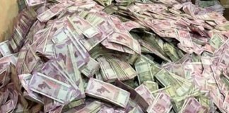 ബംഗാള്‍ മന്ത്രിയുടെ അനുയായിയുടെ വസതിയില്‍ റെയ്ഡ്