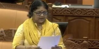 സര്വകലാശാല നിയമ ഭേദഗതി ബില് നിയമസഭയില് അവതരിപ്പിച്ചു; എതിര്പ്പുമായി പ്രതിപക്ഷം സര്വകലാശാല നിയമ ഭേദഗതി ബില് നിയമസഭയില് അവതരിപ്പിച്ചു