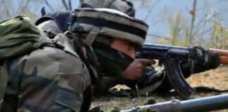 കശ്മീരിൽ സൈനിക ക്യാമ്പിൽ ചാവേറാക്രമണം; മൂന്ന് സൈനികർ വീരമൃത്യു വരിച്ചു കശ്മീരിൽ സൈനിക ക്യാമ്പിൽ ചാവേറാക്രമണം