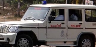 തലസ്ഥാനത്ത് വീണ്ടും പൊലീസിന് നേരെ ഗുണ്ടാ ആക്രമണം; പതിനൊന്ന് പേർക്കെതിരെ കേസ് തലസ്ഥാനത്ത് വീണ്ടും പൊലീസിന് നേരെ ഗുണ്ടാ ആക്രമണം