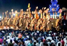 കൊല്ലത്തിന്റെ തനത് അനുഷ്ഠാന കലകളും നാടക പാരമ്പര്യവും വ്യക്തമാക്കുന്ന ചിത്രം